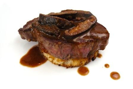 beef tournedos in red wine sauce